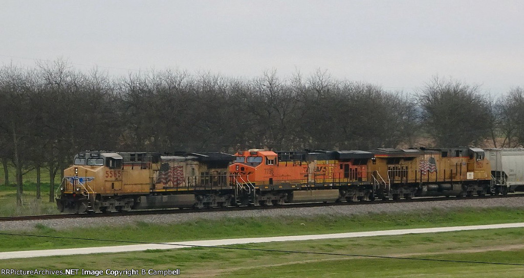 UP 5565-BNSF 7795-UP 7521